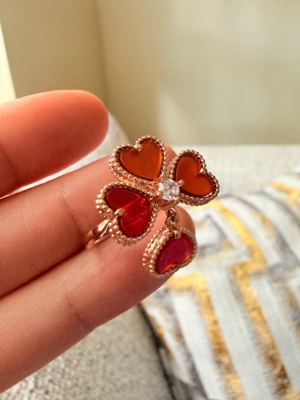 Red Clover Heart Pendant Necklace - Picture 7 of 10